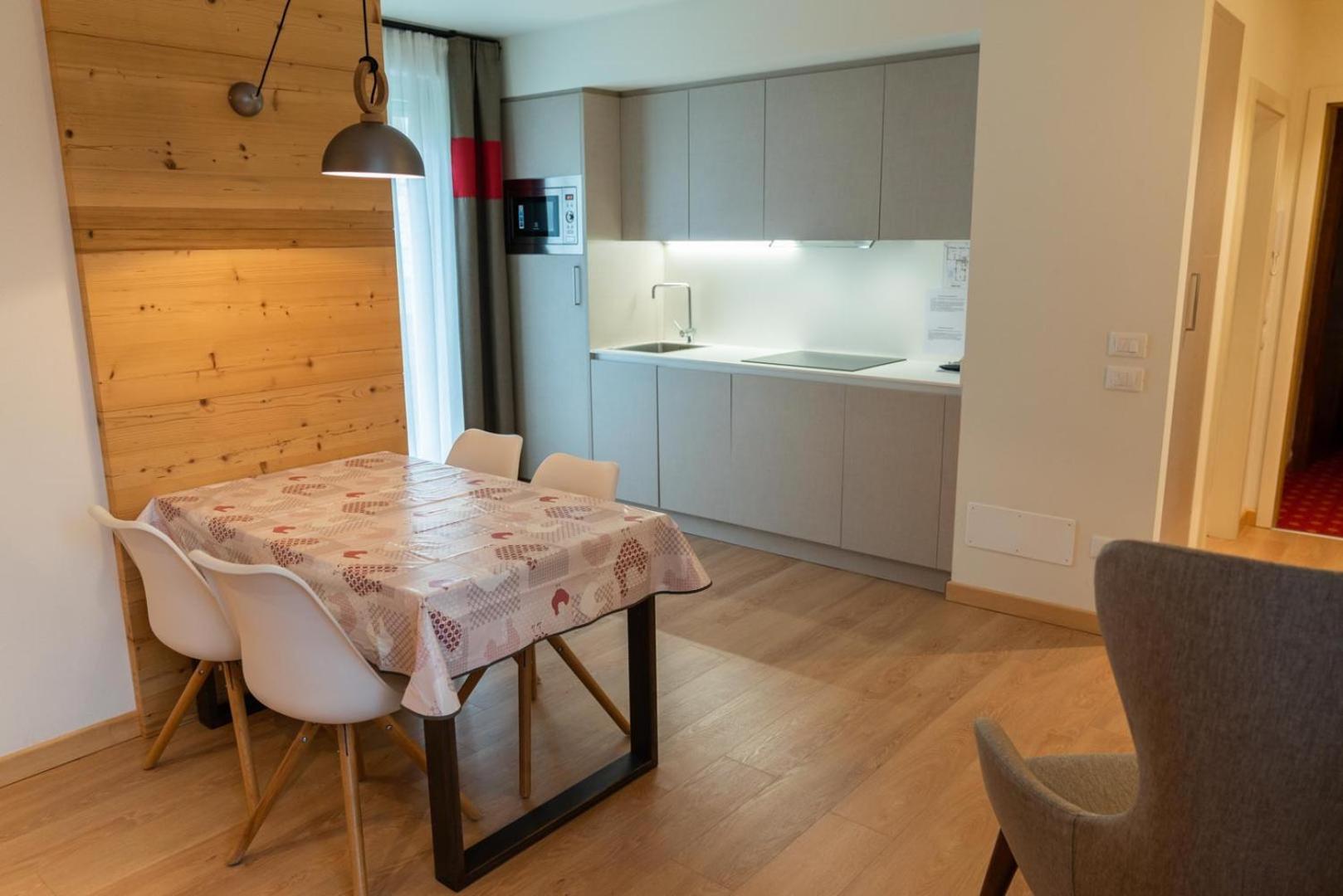 Al Sole Mountain Chic Hotell Folgaria Rum bild